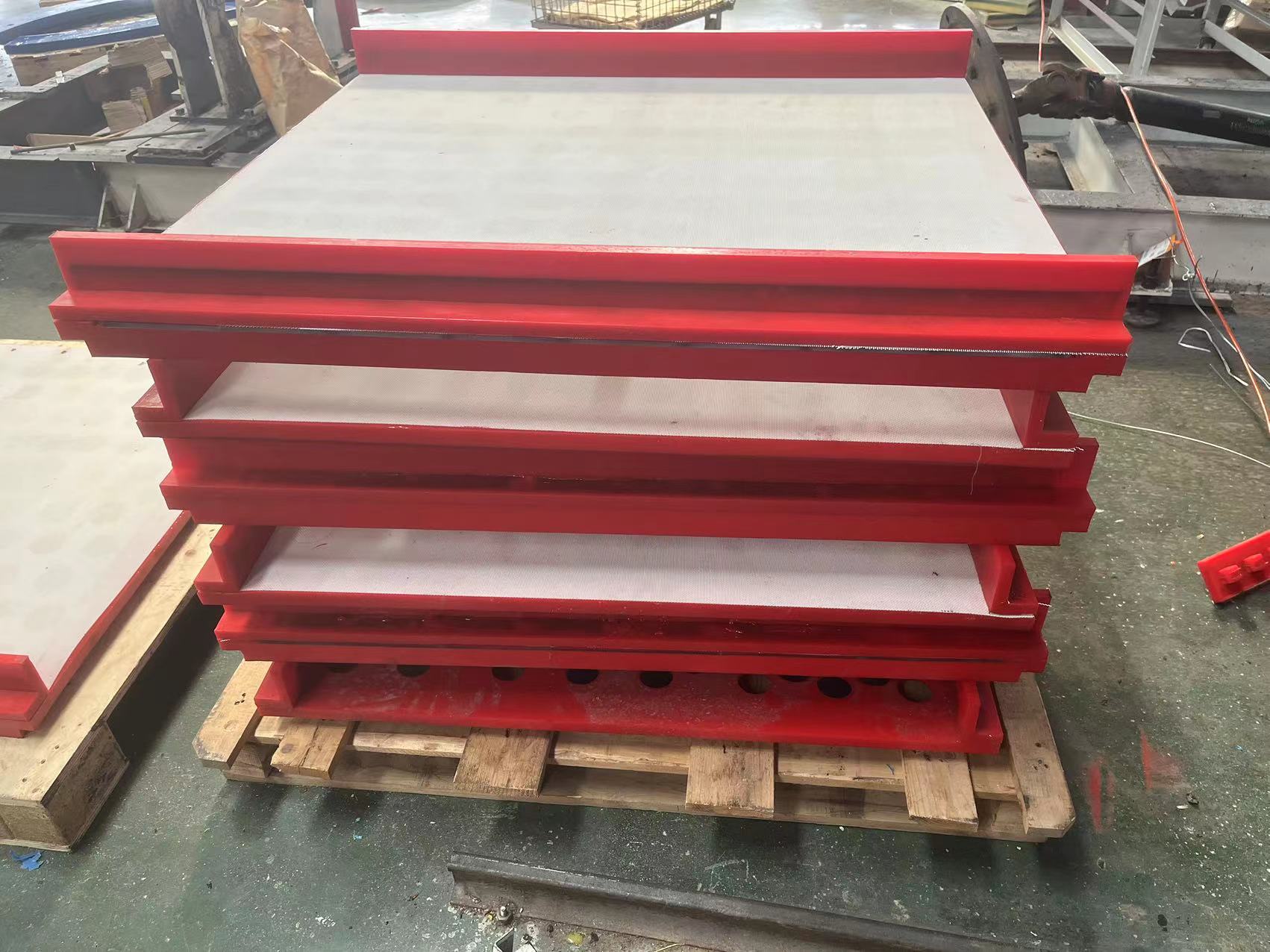 Custom Polyurethane Filter Press Plate for Sludge Dewatering | Suconvey ...