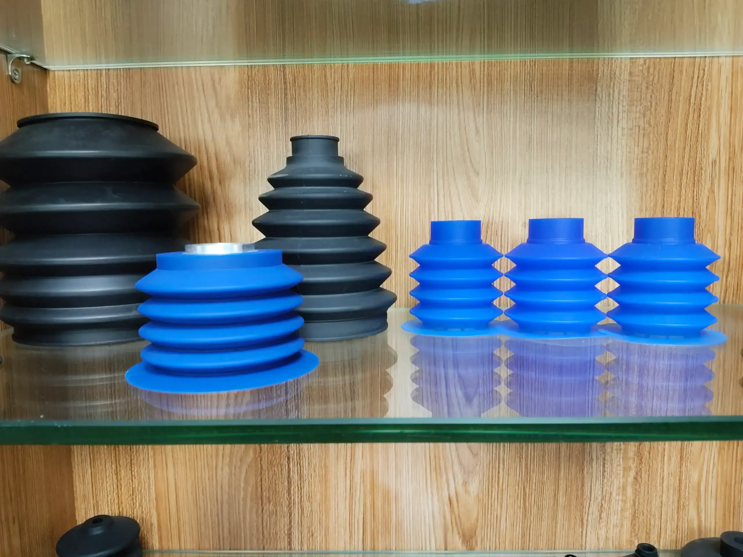 Custom profile silicone vacuum cup for CNC machine